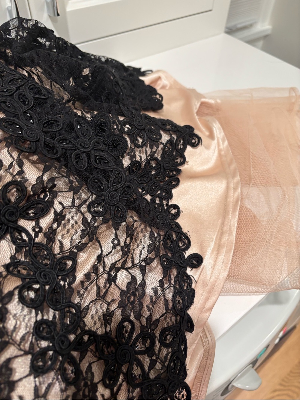 size 2 black lace maxi gown with nude underlay - Picture 16 of 17